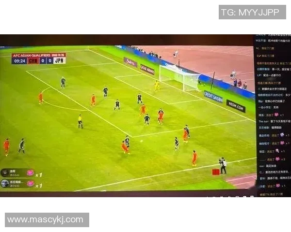 足球明星洗脚视频引发热议球迷反应各异展现人性温暖与偶像崇拜的交织