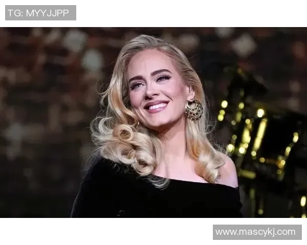 篮球明星的女友是谁揭秘她的背景与两人甜蜜爱情故事